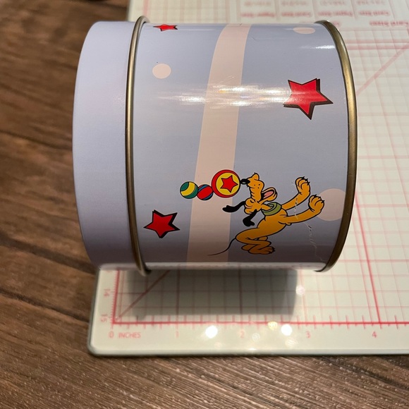 Vintage Disney Cookie Tin - Picture 10 of 10